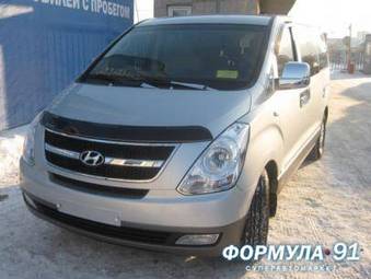 2009 Hyundai Grand Starex Pictures
