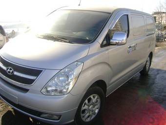 2009 Hyundai Grand Starex Photos