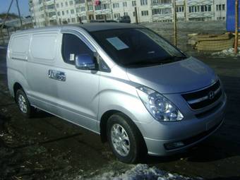 2009 Hyundai Grand Starex Pictures