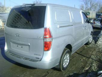 2009 Hyundai Grand Starex Photos