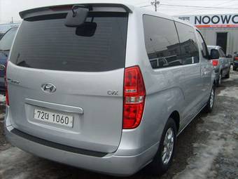 2009 Hyundai Grand Starex Photos