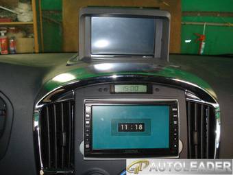 2009 Hyundai Grand Starex Pictures