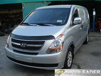 2009 Hyundai Grand Starex Pictures