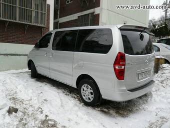 2009 Hyundai Grand Starex Photos