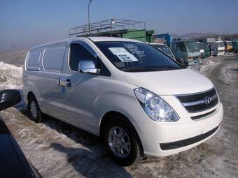 2009 Hyundai Grand Starex Pictures