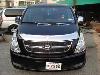 2009 Hyundai Grand Starex Photos