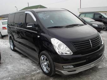 2009 Hyundai Grand Starex Images