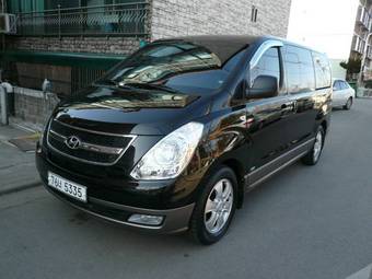 2009 Hyundai Grand Starex Photos