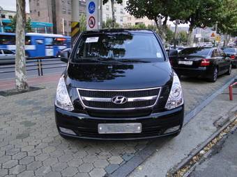 2009 Hyundai Grand Starex Photos