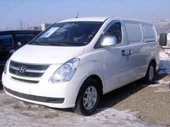 2009 Hyundai Grand Starex Pictures