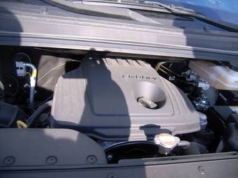 2009 Hyundai Grand Starex Images