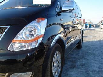 2009 Hyundai Grand Starex Pictures