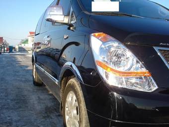 2009 Hyundai Grand Starex Photos