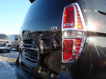 2009 Hyundai Grand Starex Pics