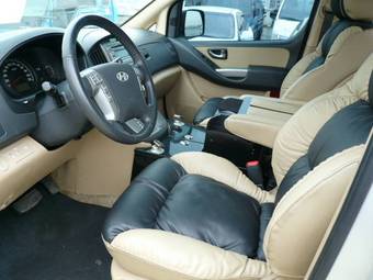 2009 Hyundai Grand Starex Pictures