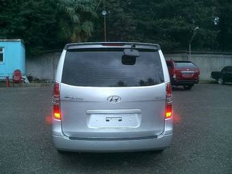 2009 Hyundai Grand Starex Photos