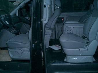 2009 Hyundai Grand Starex Images