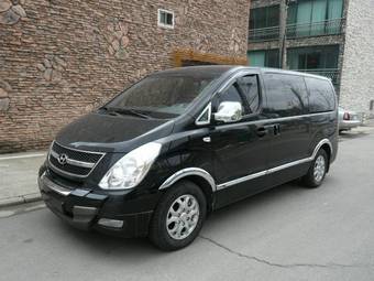 2009 Hyundai Grand Starex Photos