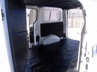 2009 Hyundai Grand Starex Pictures