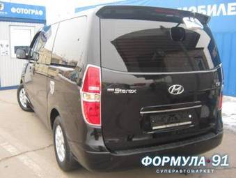 2009 Hyundai Grand Starex Pictures