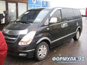 2009 Hyundai Grand Starex Photos