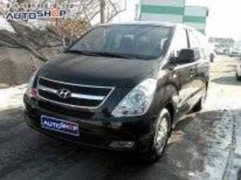 2009 Hyundai Grand Starex Photos