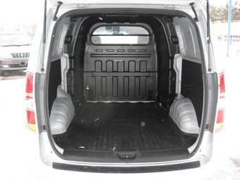 2009 Hyundai Grand Starex Pictures