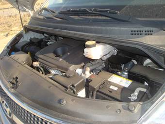 2009 Hyundai Grand Starex Pics
