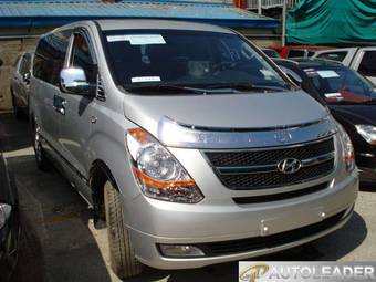 2009 Hyundai Grand Starex Pictures