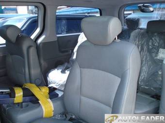 2009 Hyundai Grand Starex Pictures