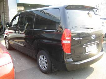 2009 Hyundai Grand Starex Photos