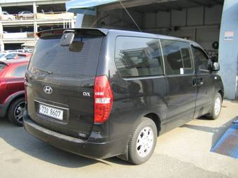 2009 Hyundai Grand Starex Photos