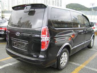 2009 Hyundai Grand Starex Photos