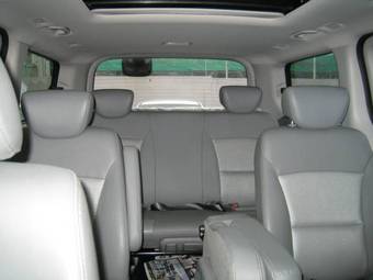 2009 Hyundai Grand Starex Pictures