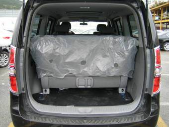2009 Hyundai Grand Starex Photos
