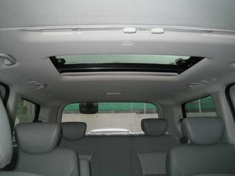 2009 Hyundai Grand Starex Pics