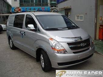 2009 Hyundai Grand Starex Photos