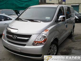 2009 Hyundai Grand Starex Photos