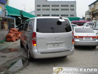 2009 Hyundai Grand Starex Pictures