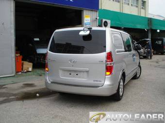 2009 Hyundai Grand Starex Photos