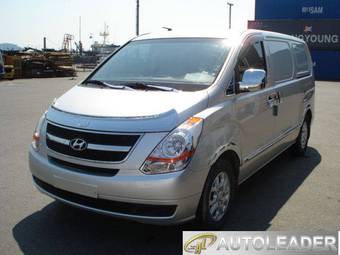 2009 Hyundai Grand Starex Pictures