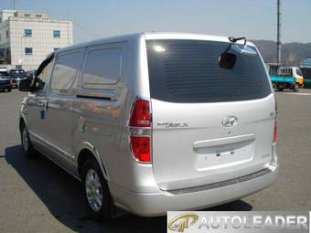 2009 Hyundai Grand Starex Photos