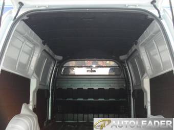 2009 Hyundai Grand Starex Pictures