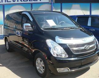 2009 Hyundai Grand Starex Pictures