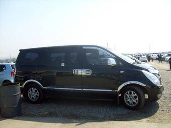 2009 Hyundai Grand Starex Photos