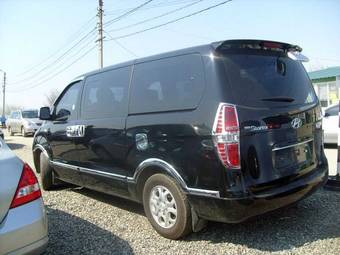 2009 Hyundai Grand Starex Pictures
