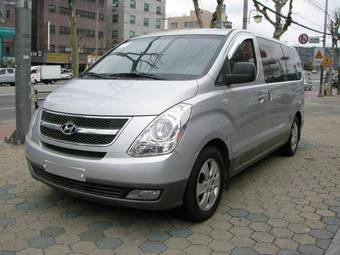 2009 Hyundai Grand Starex Pictures