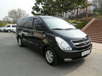 2009 Hyundai Grand Starex Photos