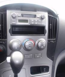 2009 Hyundai Grand Starex Photos