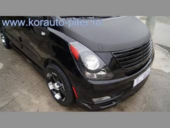 2009 Hyundai Grand Starex Photos